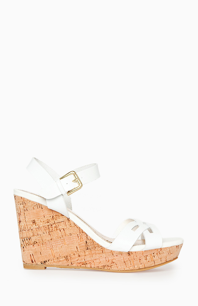 Summer Cork Wedge Sandals in White | DAILYLOOK