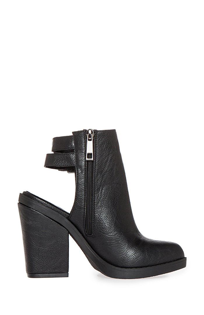 chinese laundry sock booties