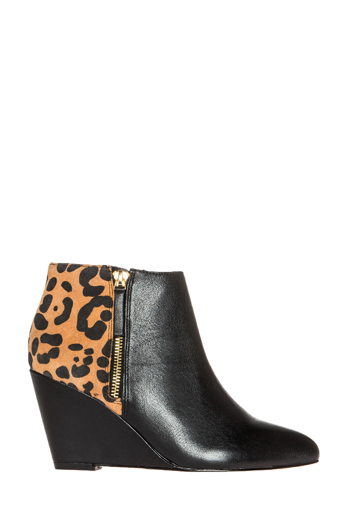 DV Dolce Vita Gino Booties in Black | DAILYLOOK