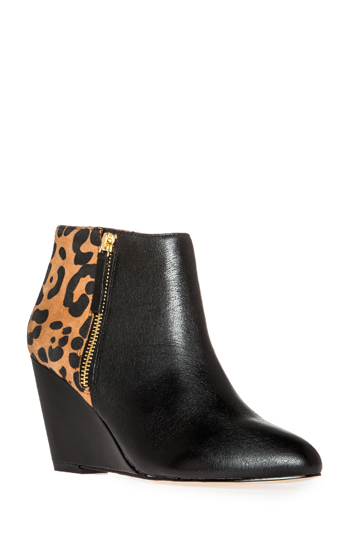 dv by dolce vita booties