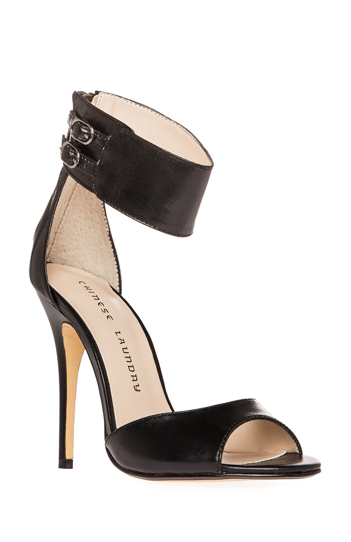 Chinese Laundry Joy Ride Heels in Black DAILYLOOK