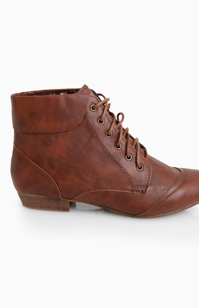 Victorian Laceup Booties in Brown DAILYLOOK