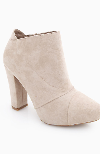 Urban Cowgirl Booties in Taupe | DAILYLOOK