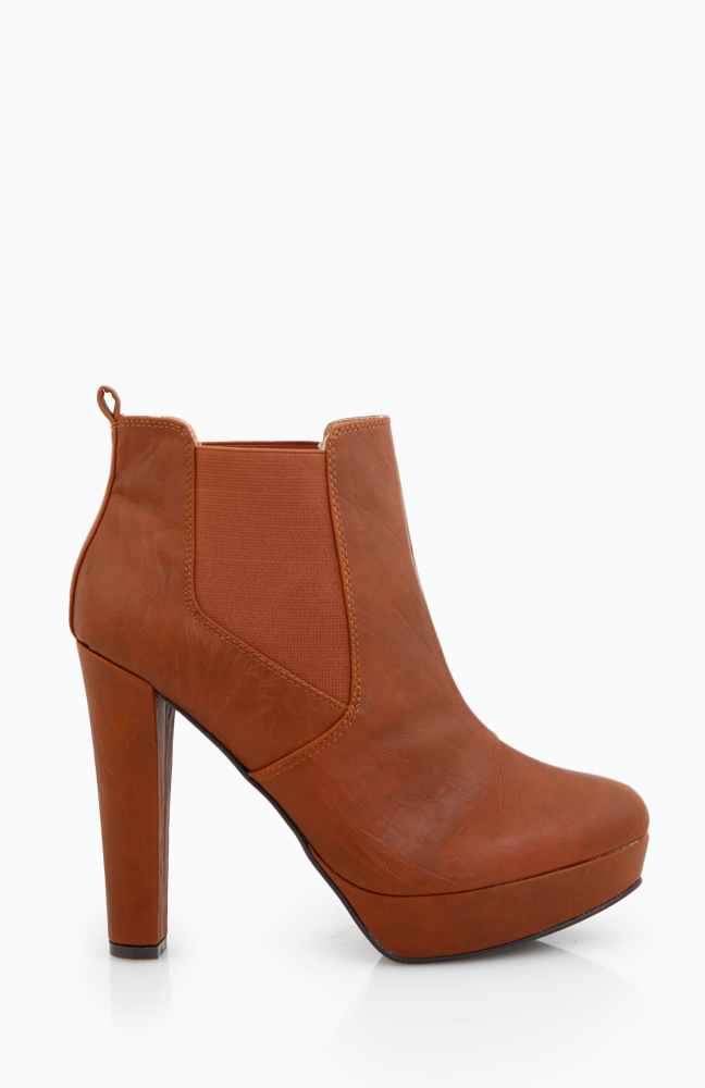 neven cognac leather bootie
