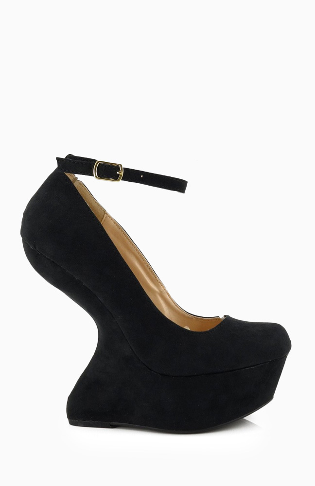 Heel Less Wedges in Black DAILYLOOK