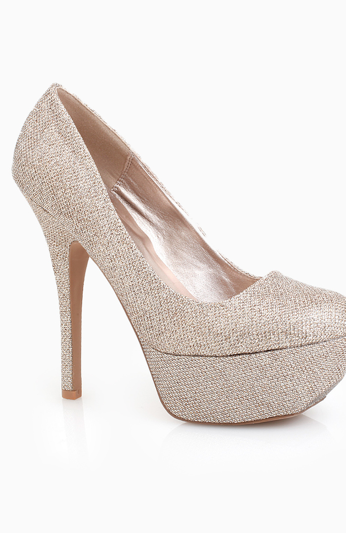 Glitter Girl Platforms in Gold | DAILYLOOK