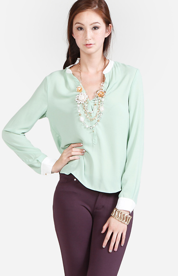 White Collar Detail Blouse Slide 1