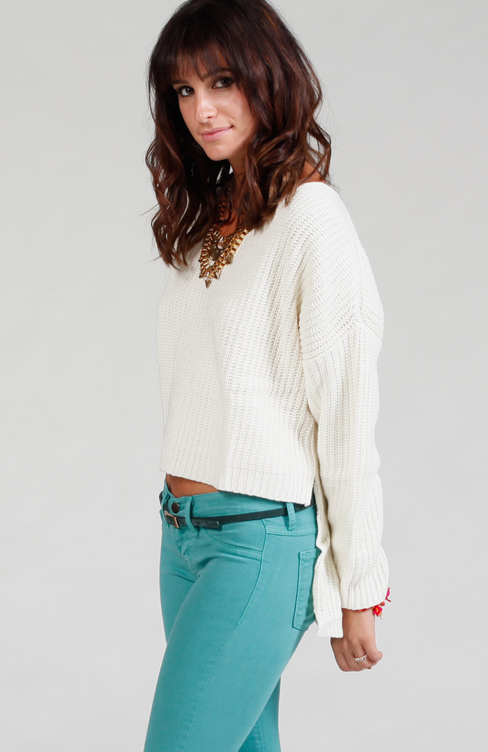 Chunky High Low Knit Sweater in Ivory | DAILYLOOK