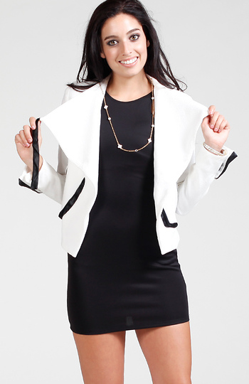 Blazer With Black Pocket Accents Slide 1