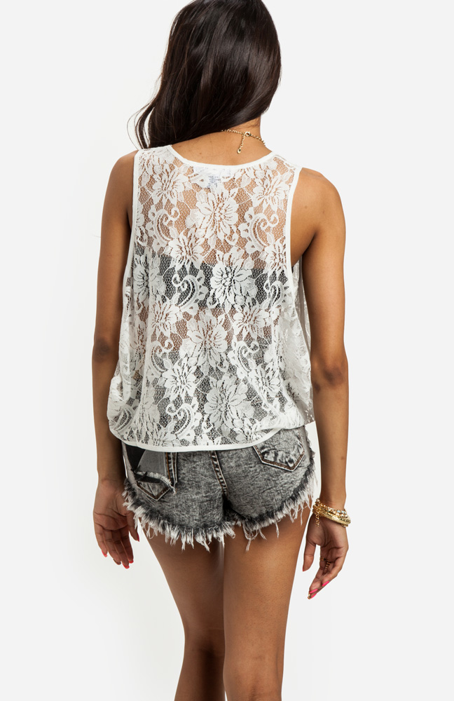 Oversized Lace Tank Top in White DAILYLOOK