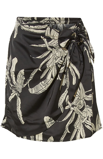 Vero Moda Short Wrap Skirt Slide 1