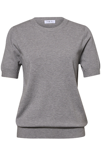 Short Sleeve Top Slide 1